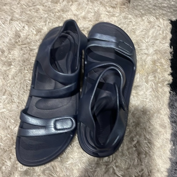 Aetrex Jillian Navy Blue Strappy Sandal